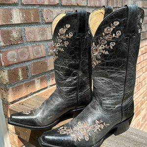 Shyanne Western Cowgirl Boots size 7.5